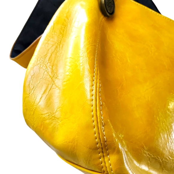 Vera Wang Crossbody Purse - Picture 5 of 15